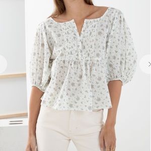 & OTHER STORIES
Floral Cotton Puff Sleeve Blouse